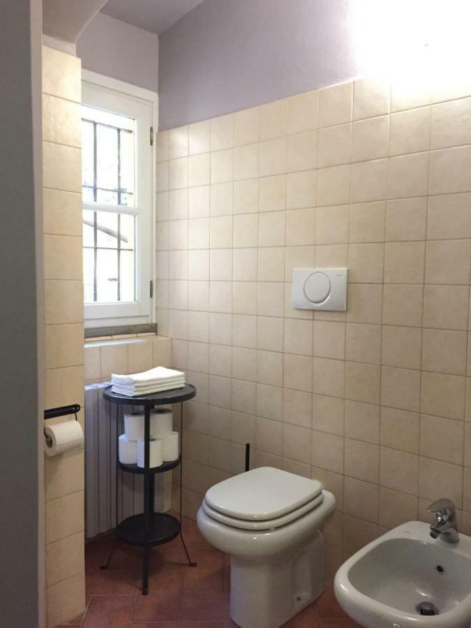Cosy Apartment 2 Minutes From Duomo Milaan Buitenkant foto