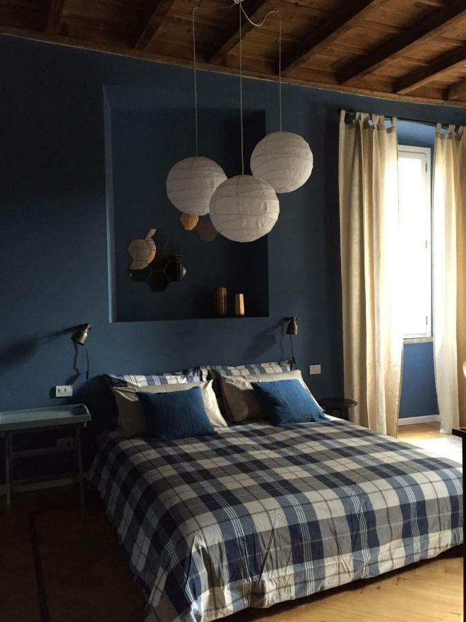Cosy Apartment 2 Minutes From Duomo Milaan Buitenkant foto