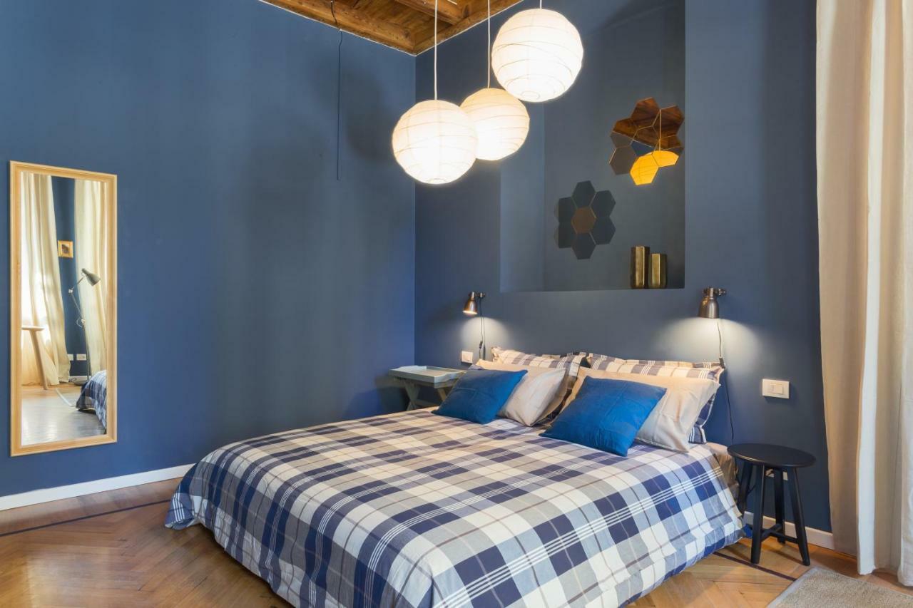 Cosy Apartment 2 Minutes From Duomo Milaan Buitenkant foto