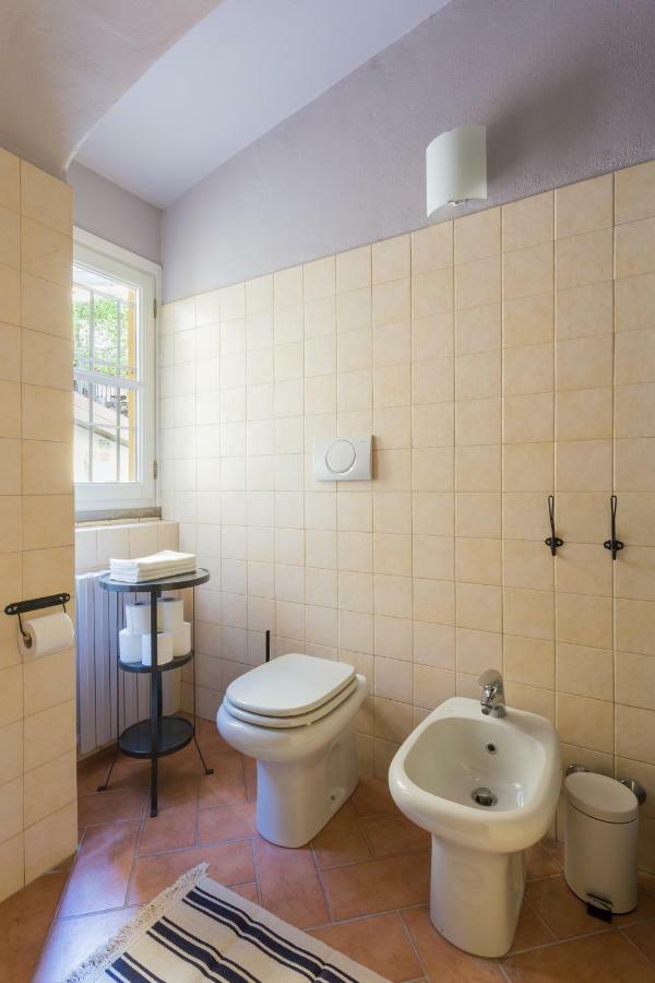 Cosy Apartment 2 Minutes From Duomo Milaan Buitenkant foto